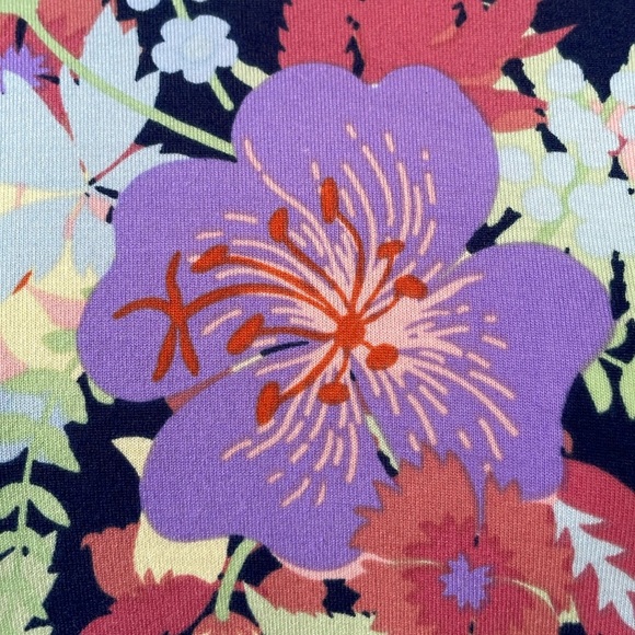 LLR 🌺 Hibiscus & Floral Printed Irma Tunic Top - Picture 7 of 11